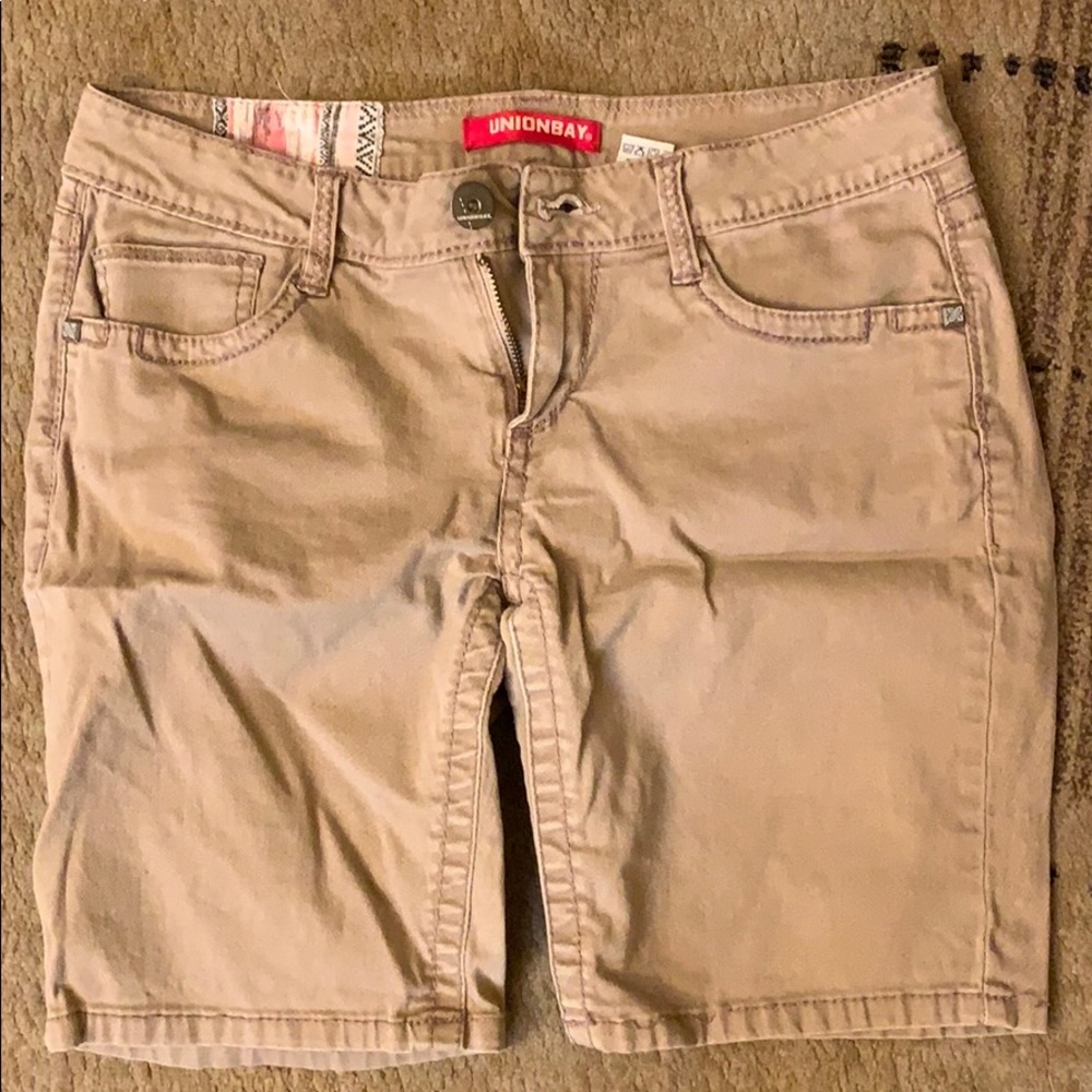 Khaki Bermuda shorts